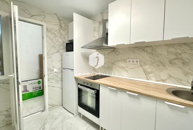 Tweedehands - Appartement / flat -
Torrevieja - Playa del Cura