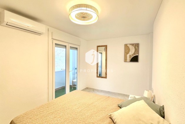 Tweedehands - Appartement / flat -
Torrevieja - Playa del Cura