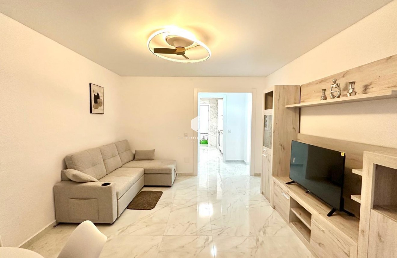 Tweedehands - Appartement / flat -
Torrevieja - Playa del Cura