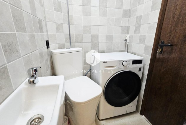 Tweedehands - Appartement / flat -
Torrevieja - Acequion