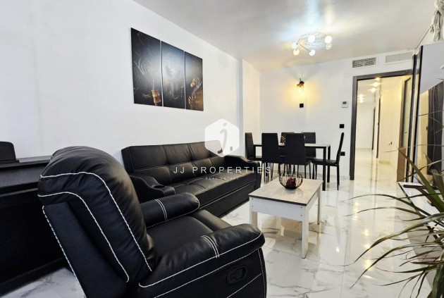 Tweedehands - Appartement / flat -
Torrevieja - Acequion