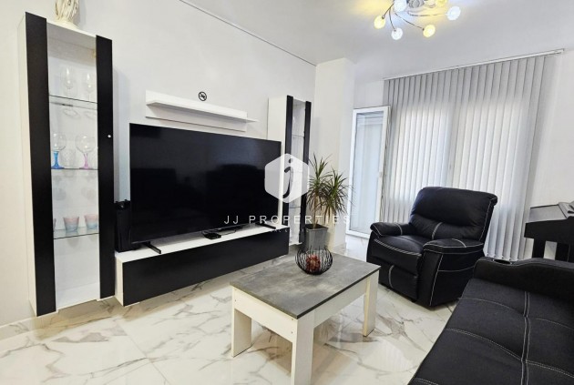 Tweedehands - Appartement / flat -
Torrevieja - Acequion