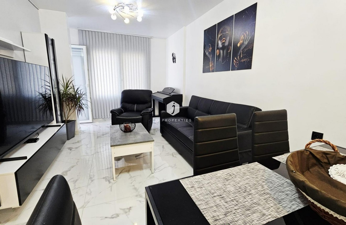 Tweedehands - Appartement / flat -
Torrevieja - Acequion