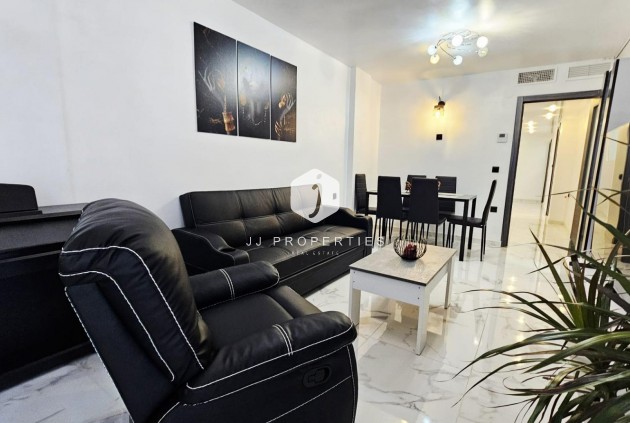 Tweedehands - Appartement / flat -
Torrevieja - Acequion