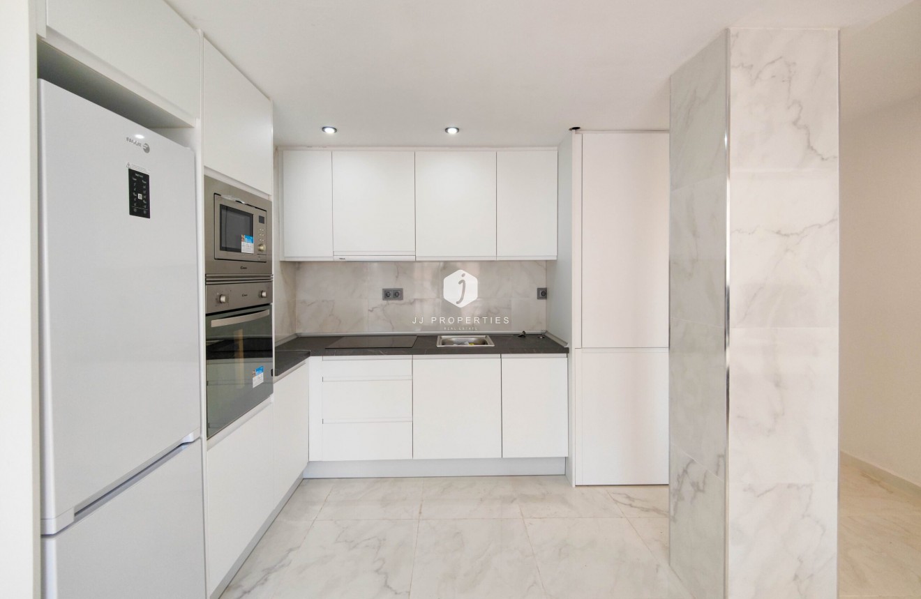 Tweedehands - Appartement / flat -
Torrevieja - Costa Blanca