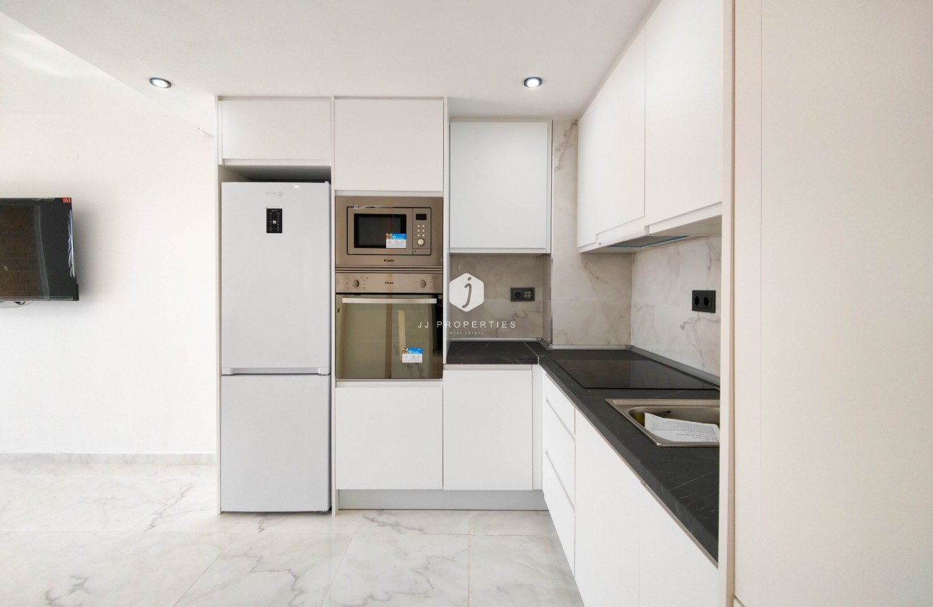 Tweedehands - Appartement / flat -
Torrevieja - Costa Blanca