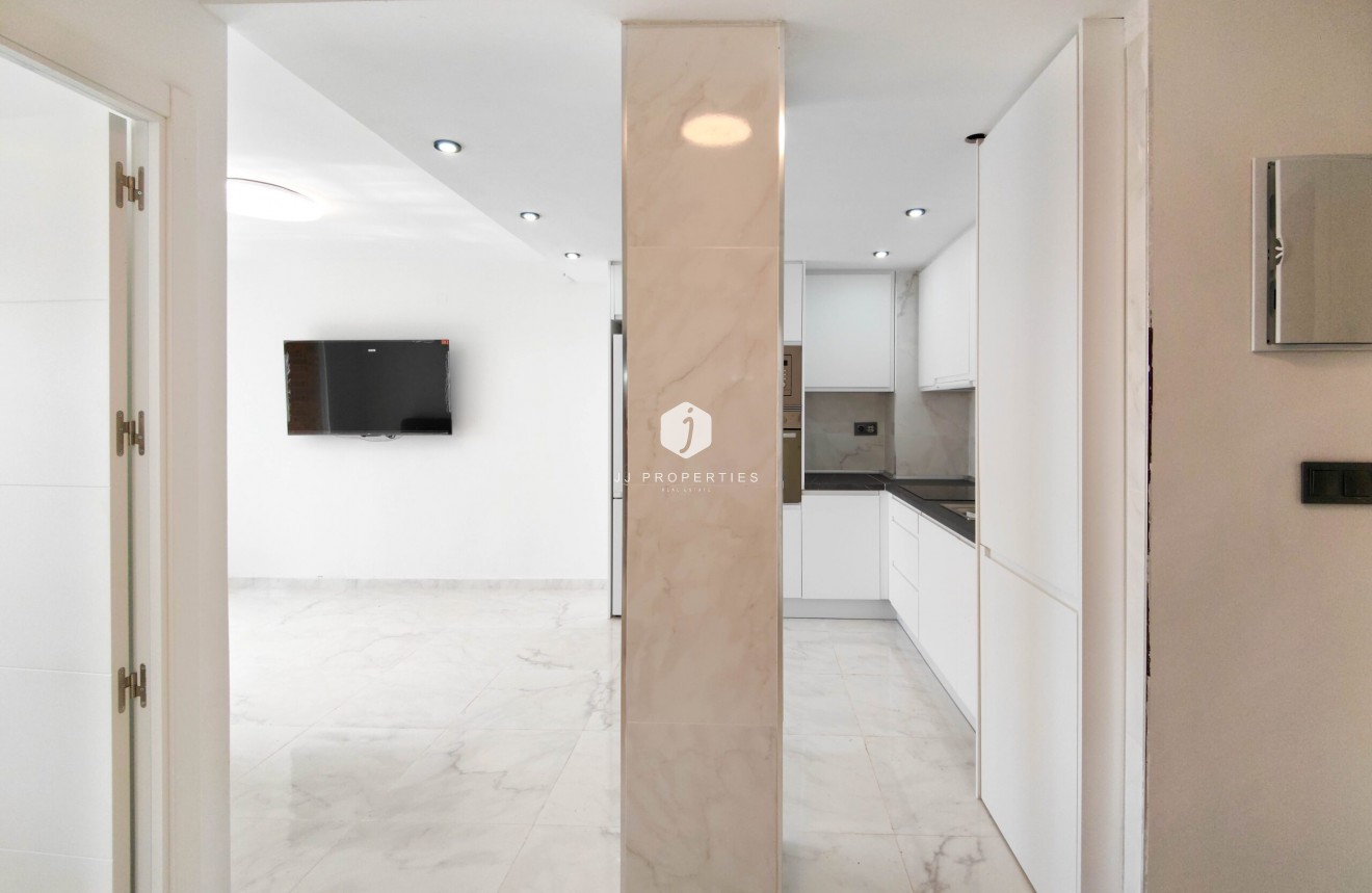 Tweedehands - Appartement / flat -
Torrevieja - Costa Blanca