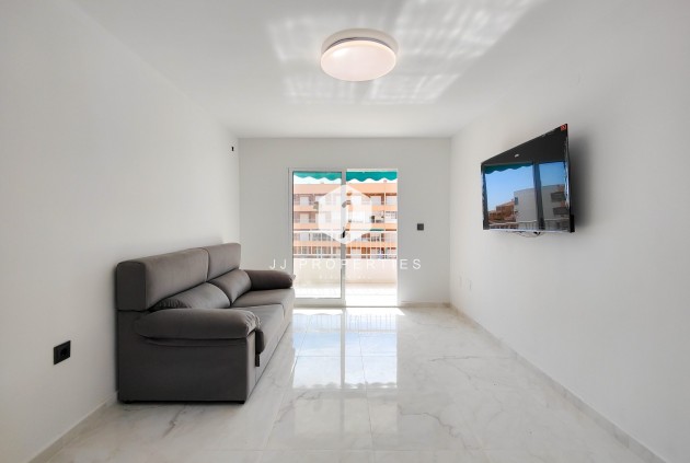 Tweedehands - Appartement / flat -
Torrevieja - Costa Blanca