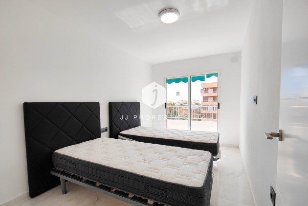 Tweedehands - Appartement / flat -
Torrevieja - Costa Blanca