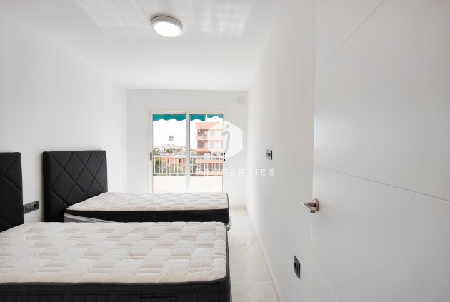 Tweedehands - Appartement / flat -
Torrevieja - Costa Blanca
