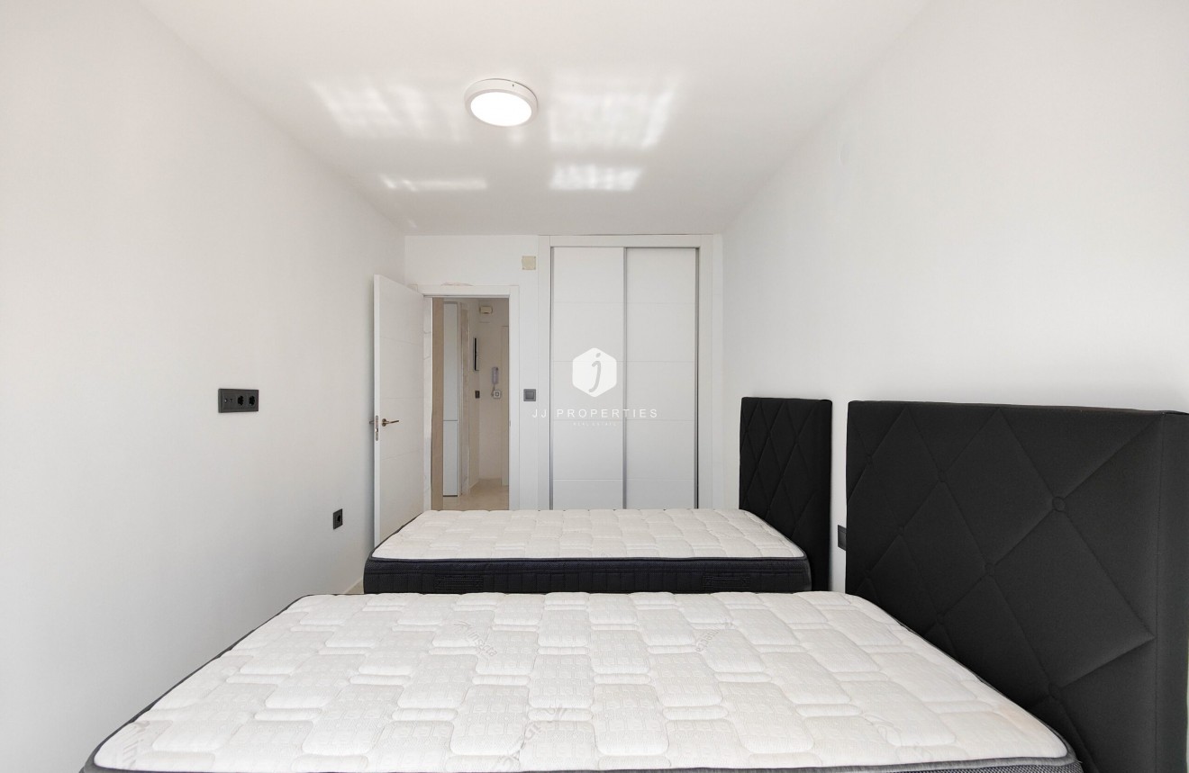 Tweedehands - Appartement / flat -
Torrevieja - Costa Blanca