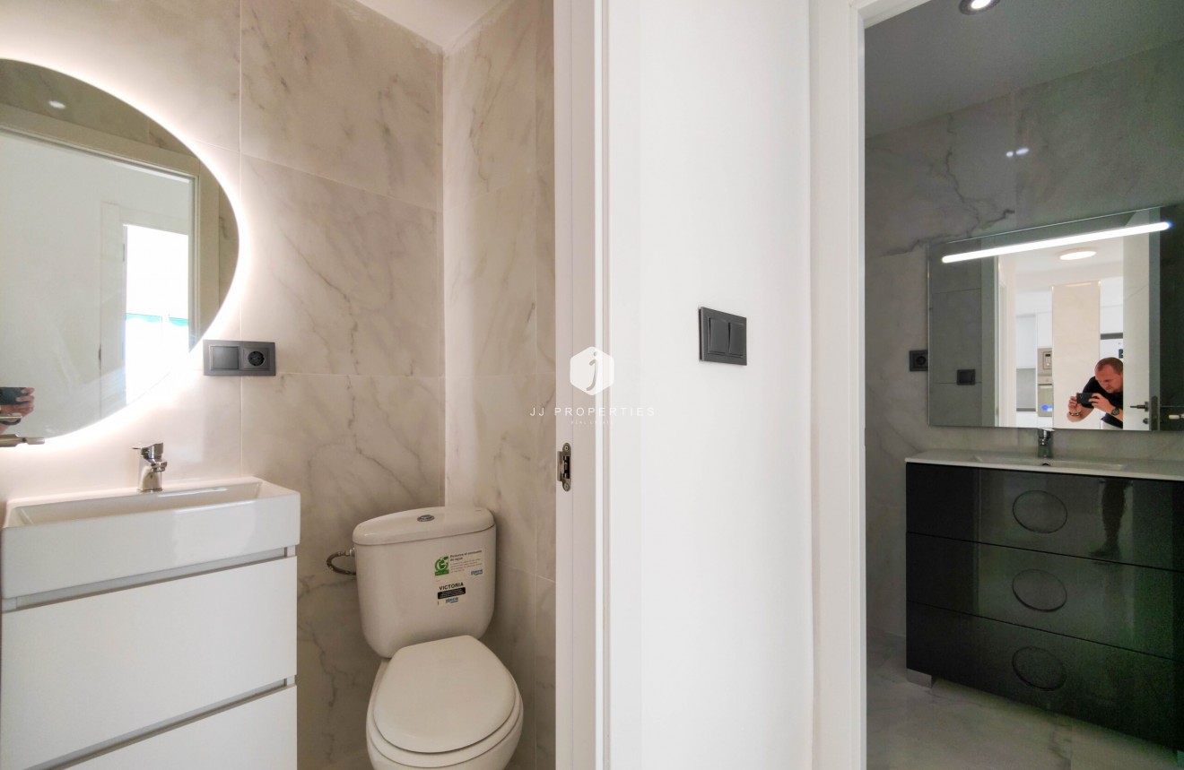 Tweedehands - Appartement / flat -
Torrevieja - Costa Blanca