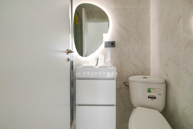 Tweedehands - Appartement / flat -
Torrevieja - Costa Blanca