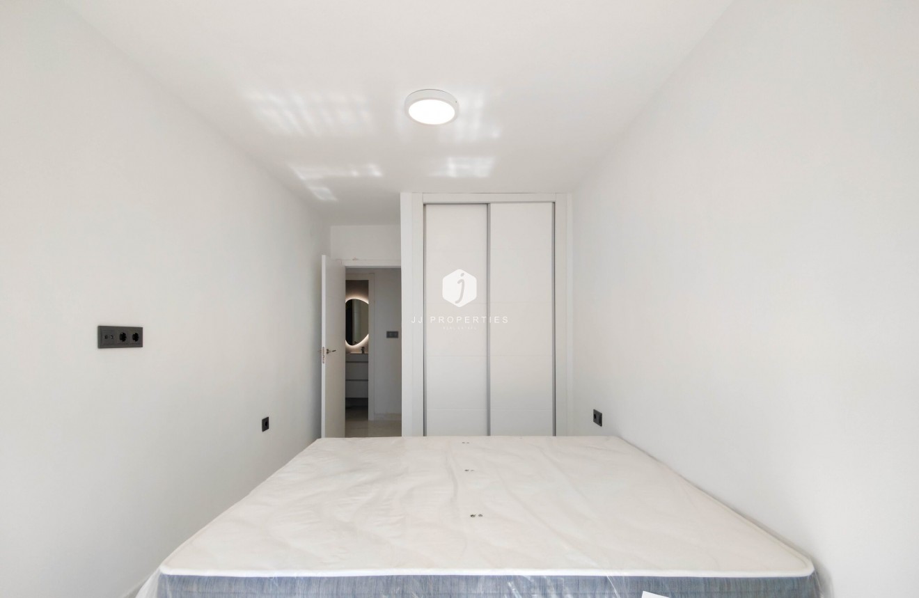 Tweedehands - Appartement / flat -
Torrevieja - Costa Blanca