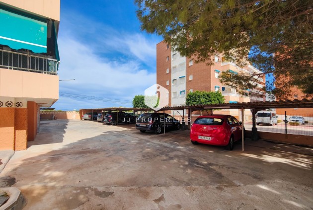 Tweedehands - Appartement / flat -
Torrevieja - Costa Blanca