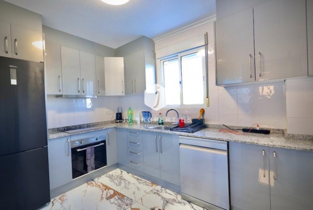 Tweedehands - Villa -
San Miguel de Salinas - Inland