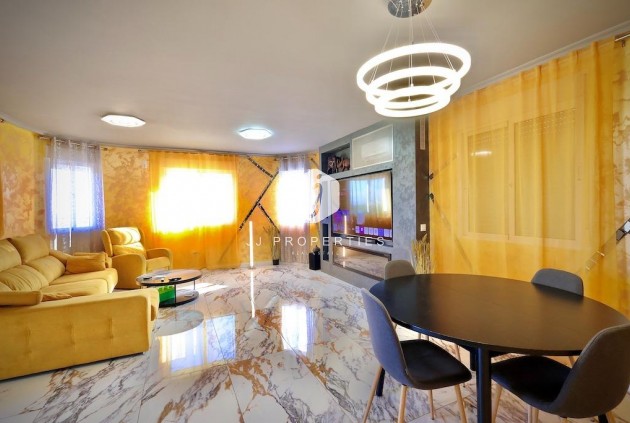 Tweedehands - Villa -
San Miguel de Salinas - Inland