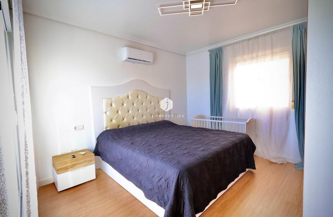 Tweedehands - Villa -
San Miguel de Salinas - Inland