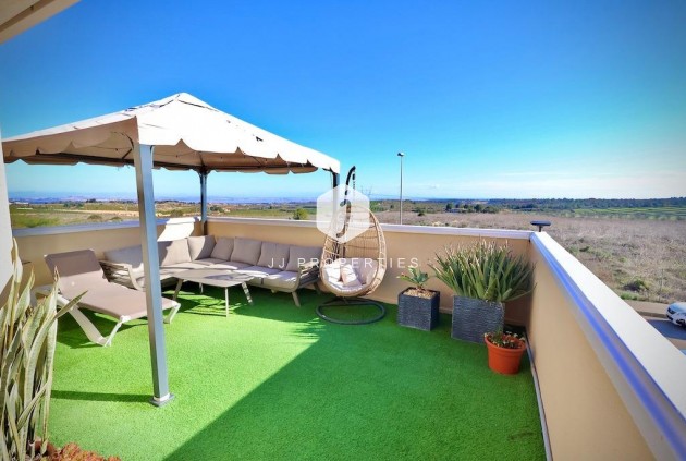 Tweedehands - Villa -
San Miguel de Salinas - Inland