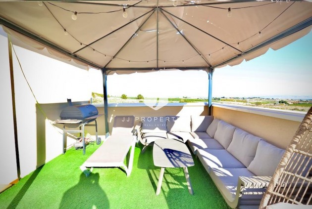 Tweedehands - Villa -
San Miguel de Salinas - Inland