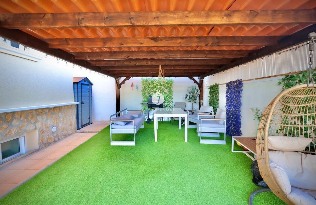 Tweedehands - Villa -
San Miguel de Salinas - Inland