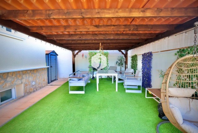 Tweedehands - Villa -
San Miguel de Salinas - Inland