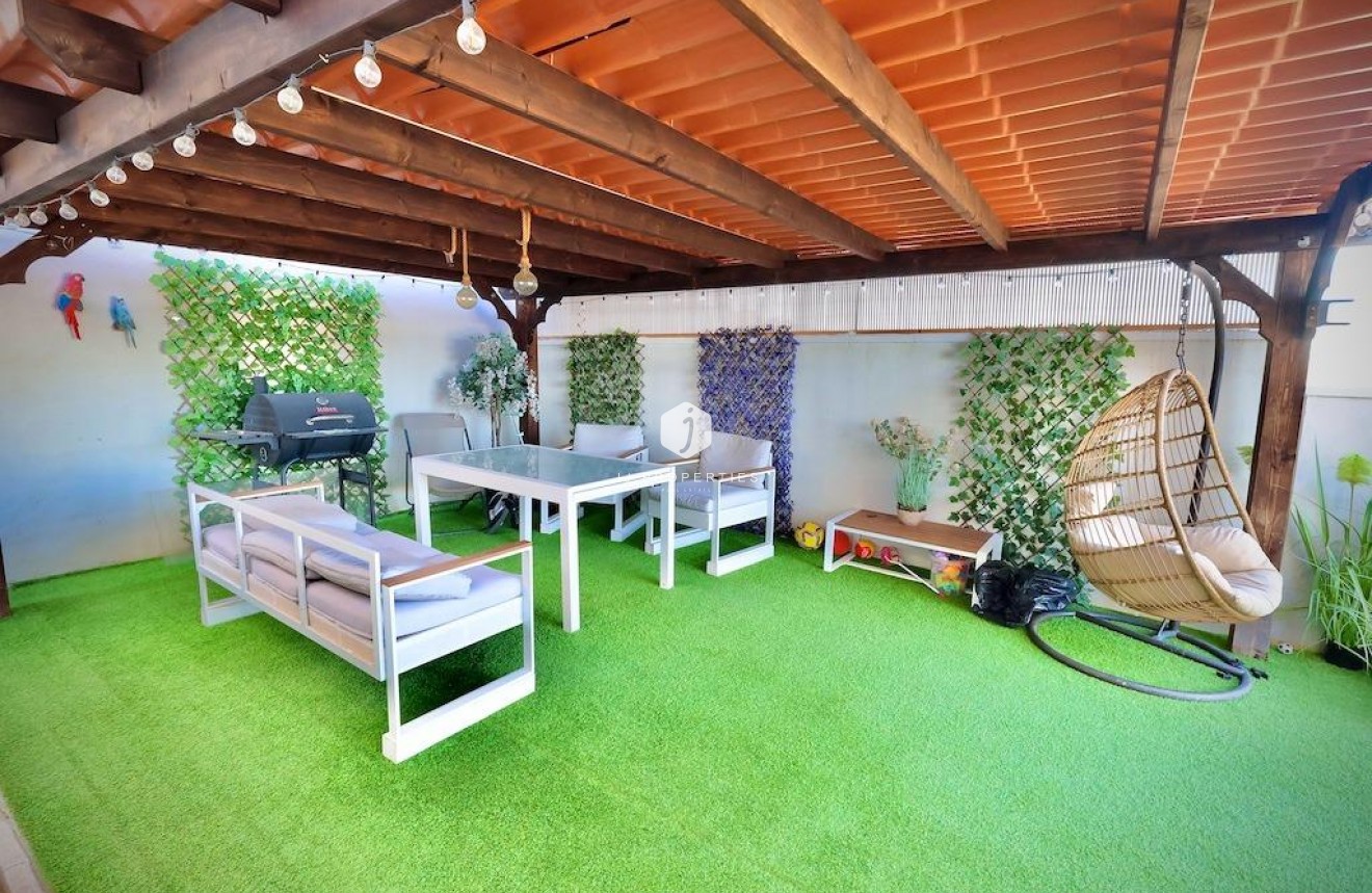 Tweedehands - Villa -
San Miguel de Salinas - Inland