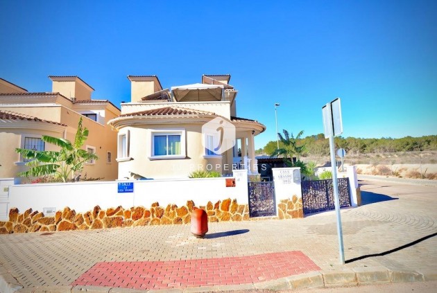 Tweedehands - Villa -
San Miguel de Salinas - Inland