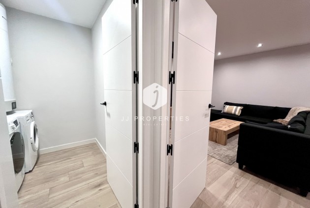 Tweedehands - Villa -
Punta Prima - Costa Blanca