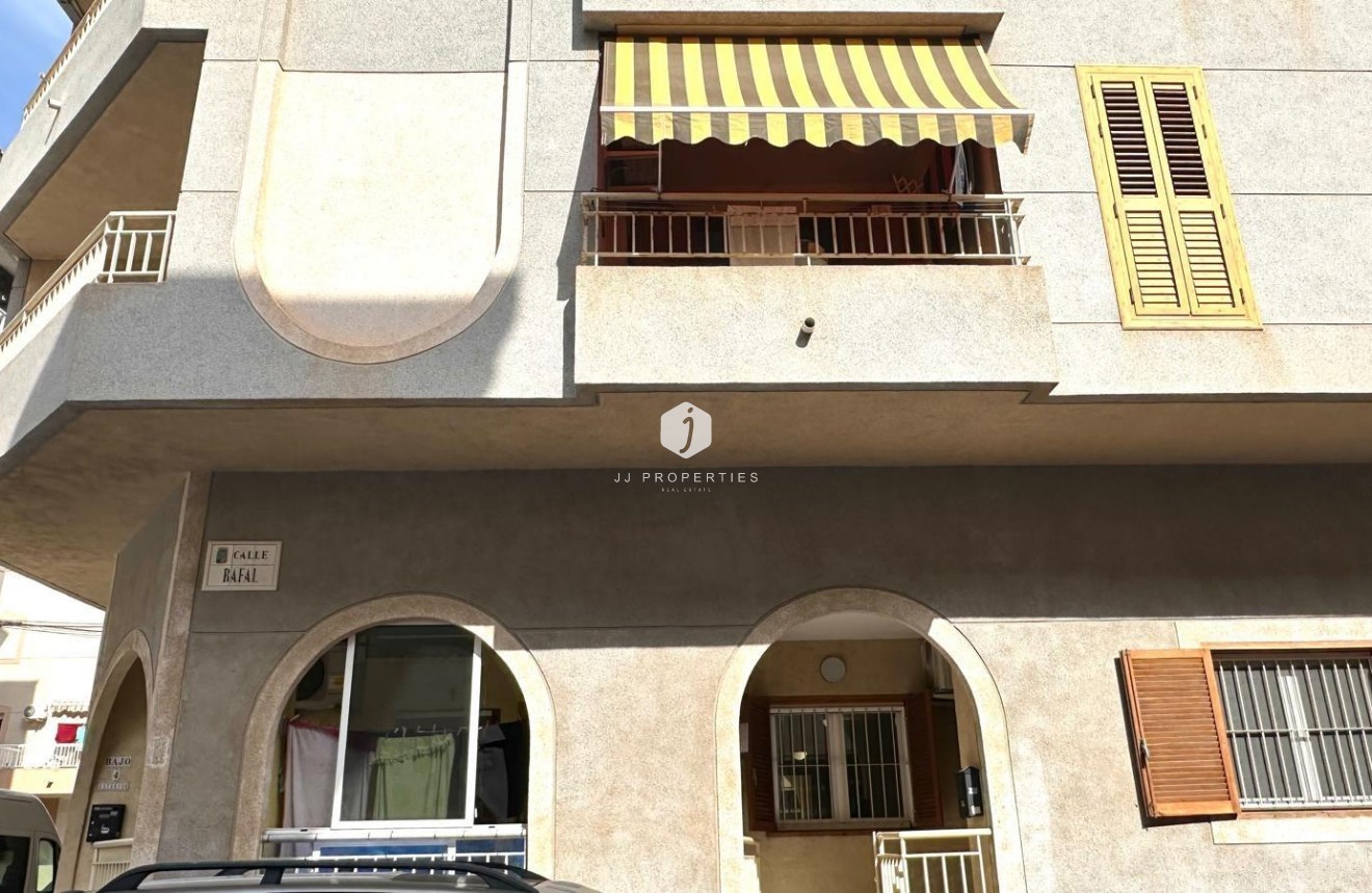 Resale - Apartment / flat -
Torrevieja - Acequion