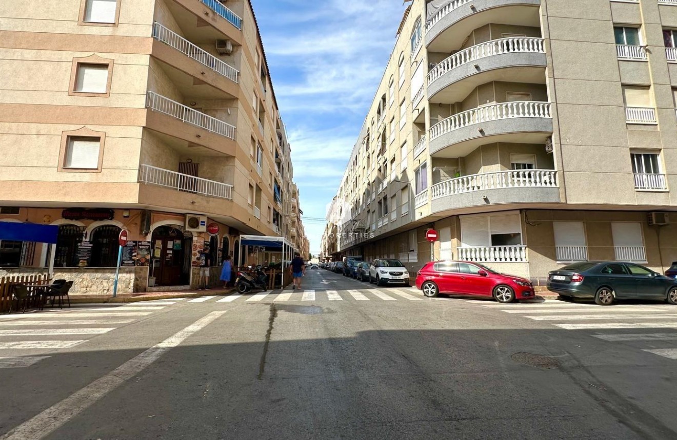 Resale - Apartment / flat -
Torrevieja - Acequion