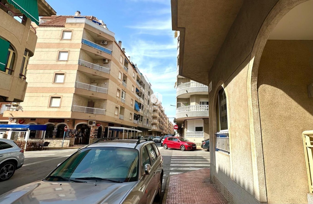 Resale - Apartment / flat -
Torrevieja - Acequion