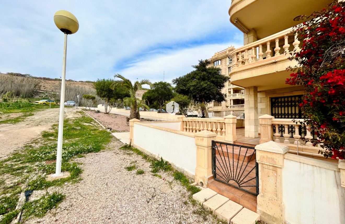 Tweedehands - Appartement / flat -
Guardamar del Segura - Costa Blanca