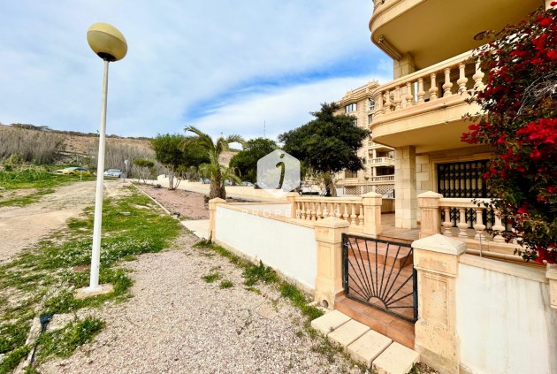 Tweedehands - Appartement / flat -
Guardamar del Segura - Costa Blanca
