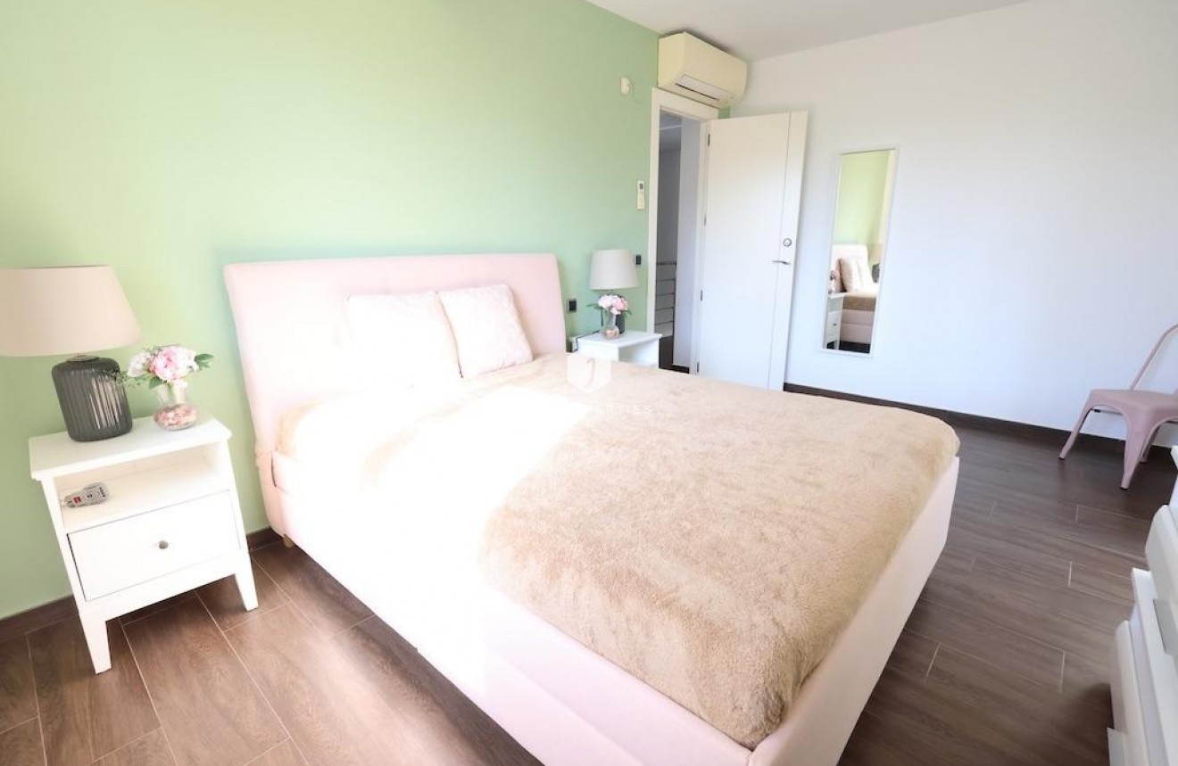 Tweedehands - Villa -
Cabo Roig - Costa Blanca