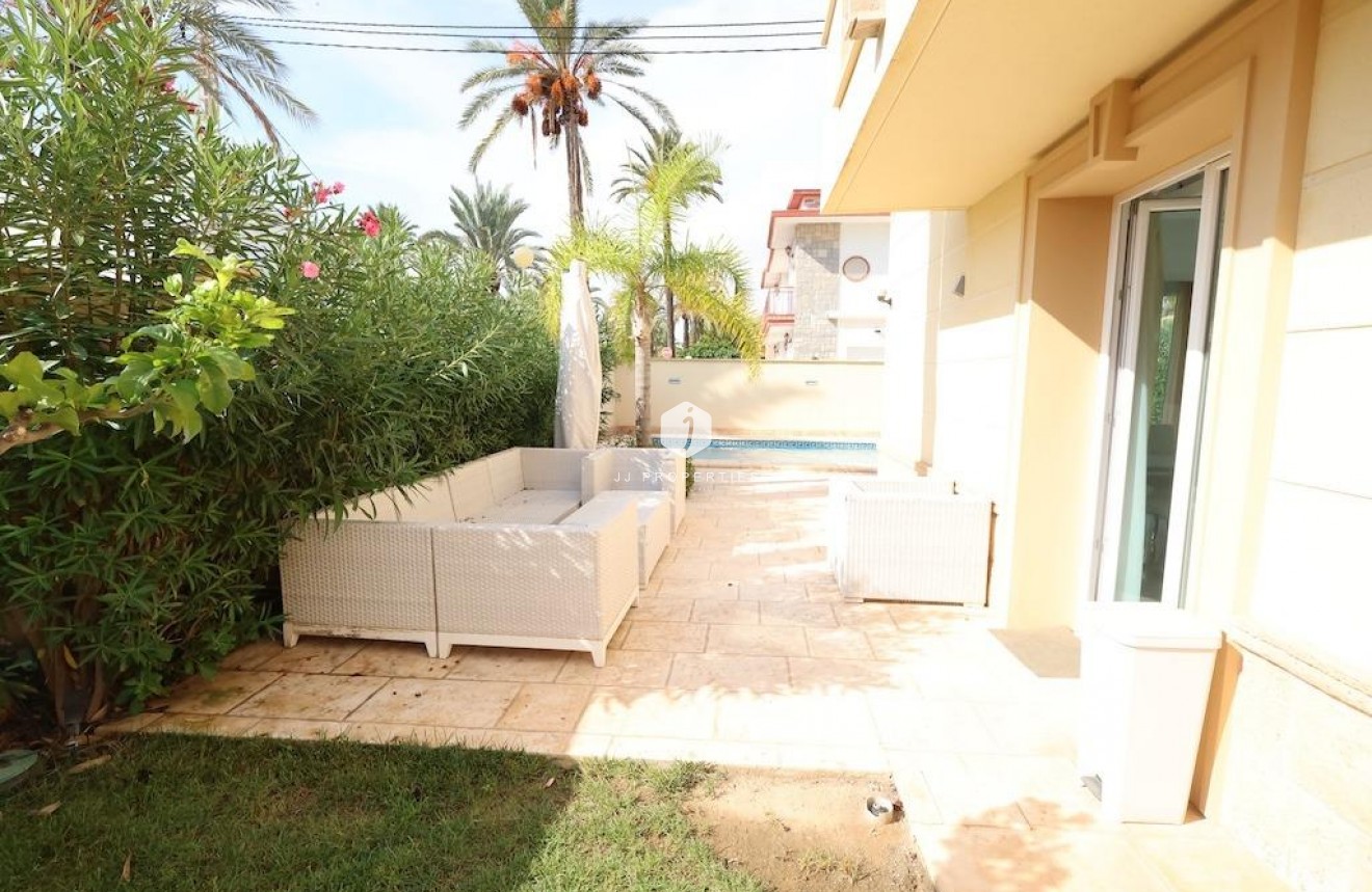 Tweedehands - Villa -
Cabo Roig - Costa Blanca