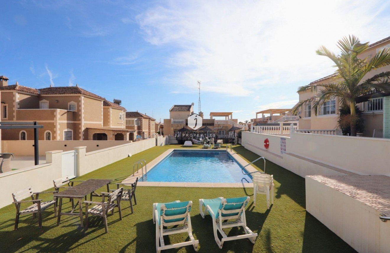 Tweedehands - Chalet -
San Miguel de Salinas - El Galán