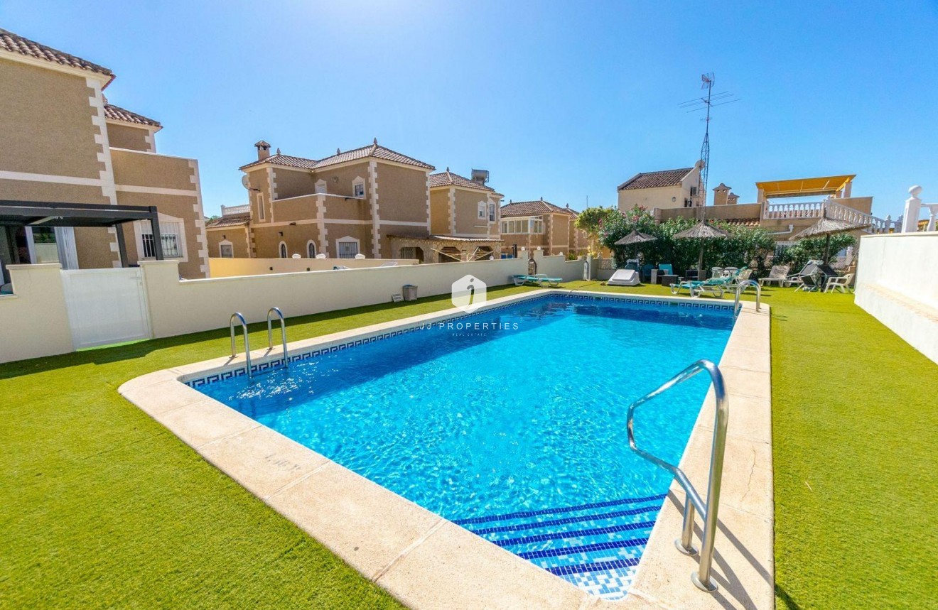 Tweedehands - Chalet -
San Miguel de Salinas - El Galán