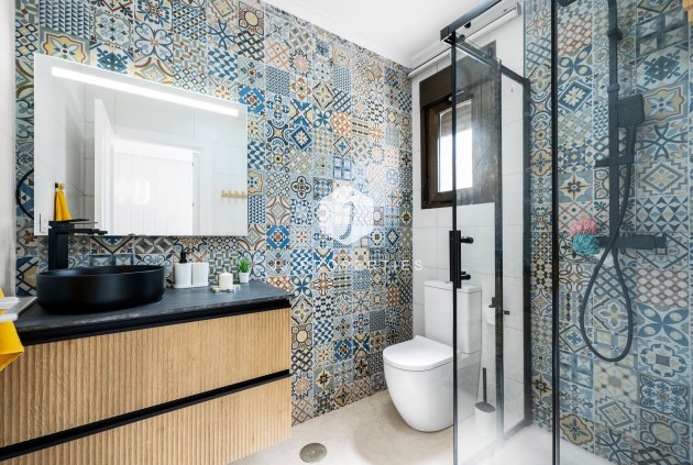 Tweedehands - Chalet -
San Miguel de Salinas - Inland