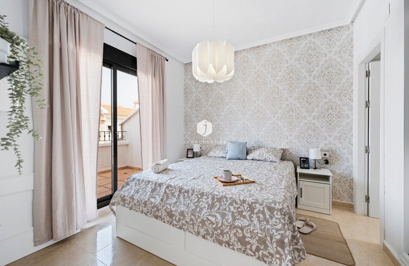 Tweedehands - Chalet -
San Miguel de Salinas - Inland