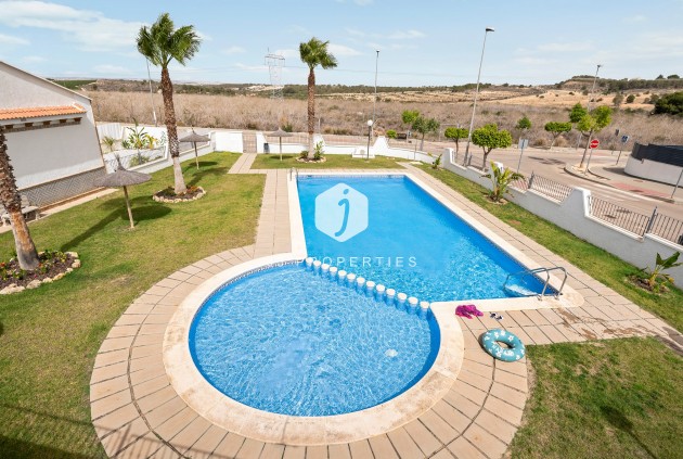 Tweedehands - Chalet -
San Miguel de Salinas - Inland