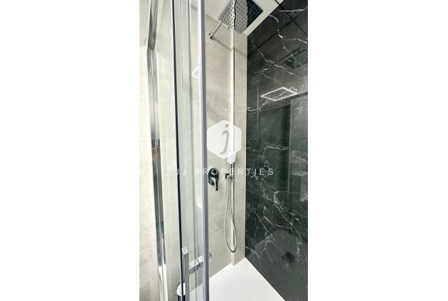 Tweedehands - Appartement / flat -
Torrevieja - Playa del Cura