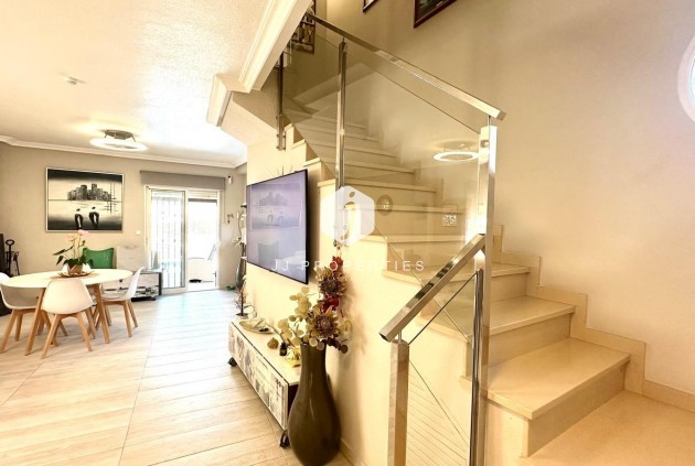 Tweedehands - Villa -
Orihuela Costa - La Regia