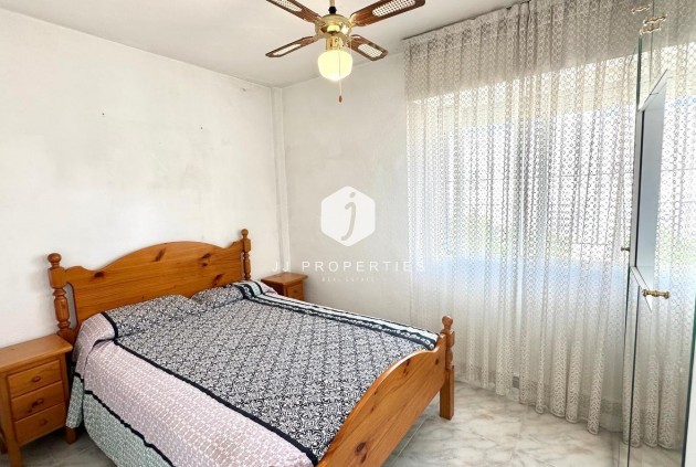 Z drugiej ręki - Szalet -
Torrevieja - Carrefour