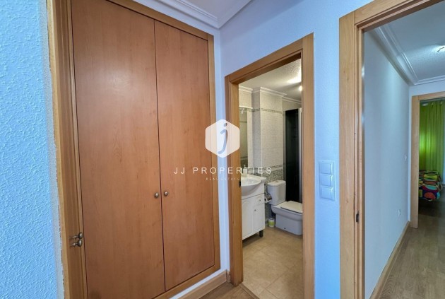 Tweedehands - Appartement / flat -
Torrevieja