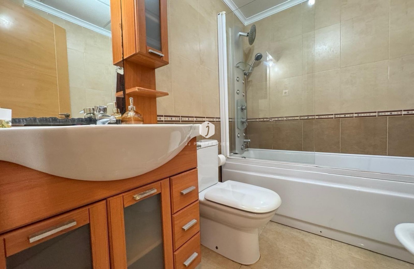 Tweedehands - Appartement / flat -
Torrevieja