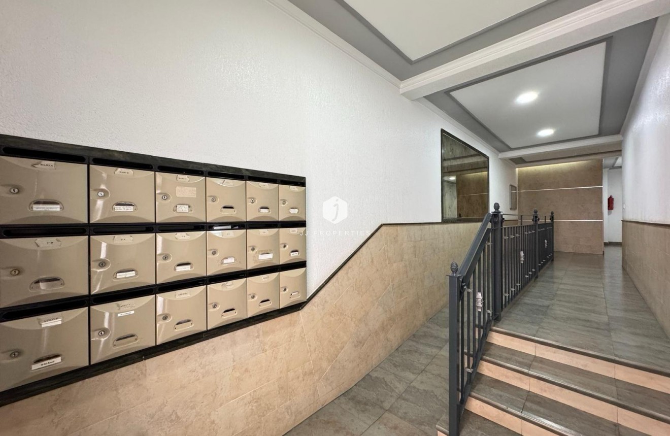 Tweedehands - Appartement / flat -
Torrevieja