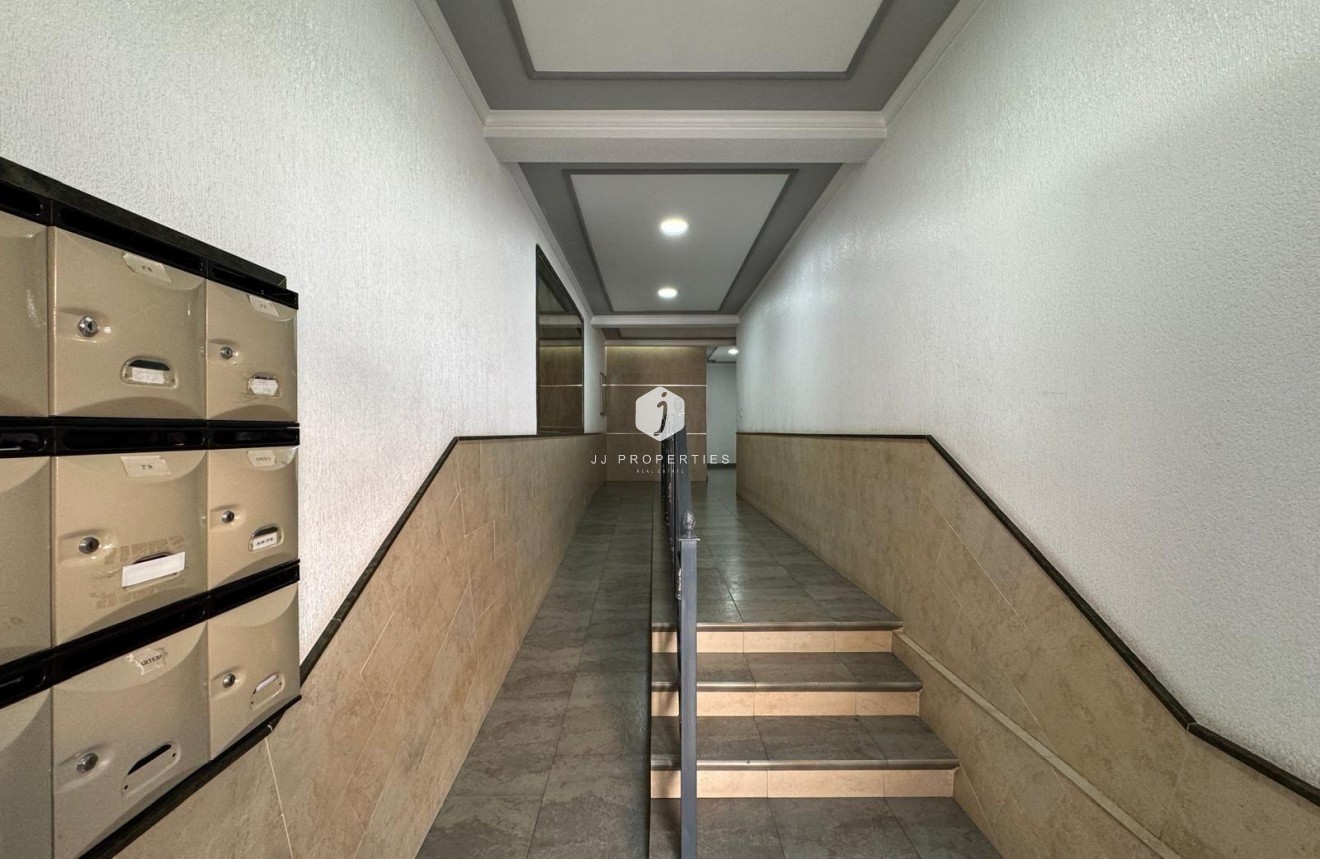 Tweedehands - Appartement / flat -
Torrevieja