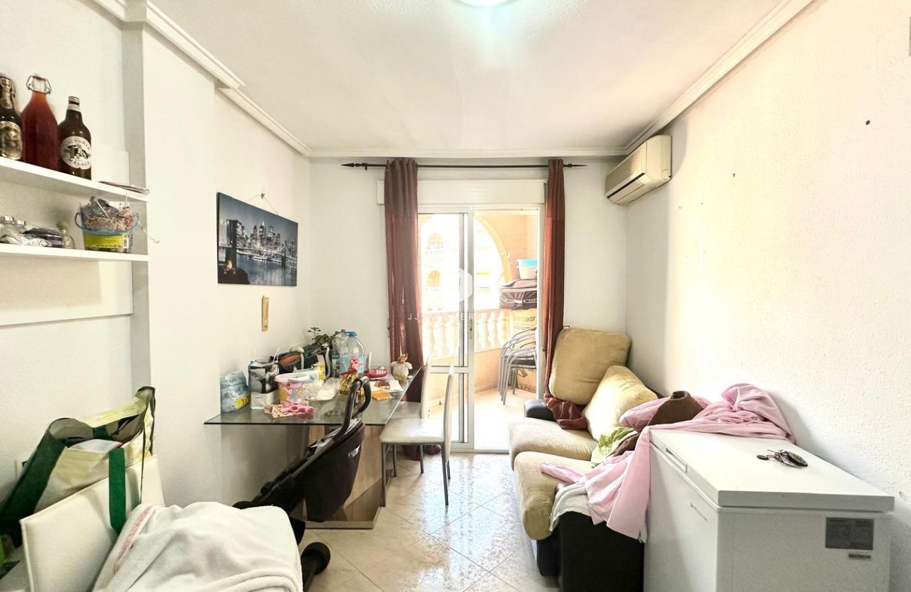 Tweedehands - Appartement / flat -
Torrevieja - Estacion de autobuses