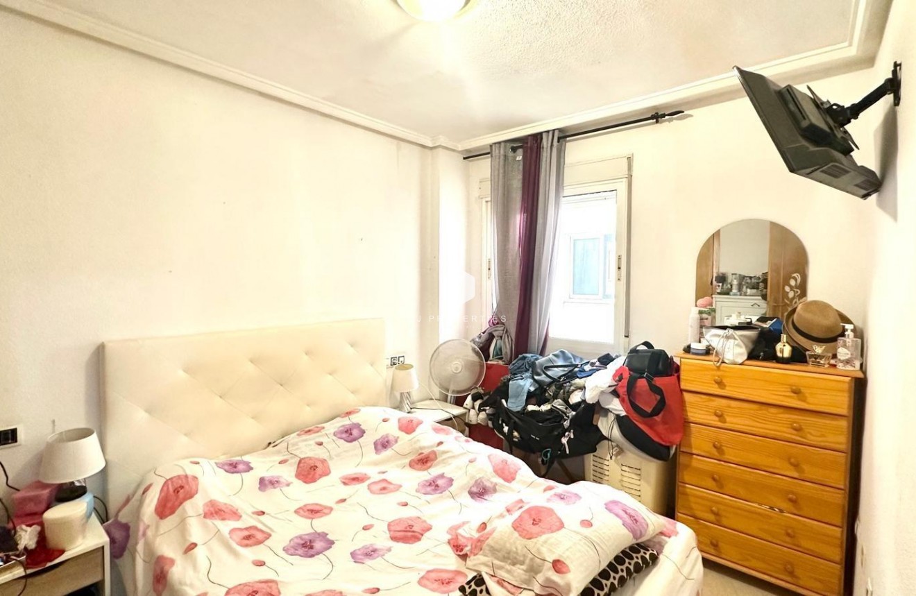 Tweedehands - Appartement / flat -
Torrevieja - Estacion de autobuses